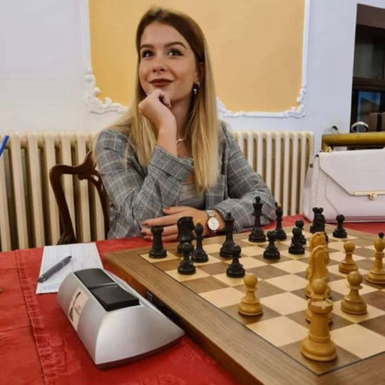 Katarina_Nestorovic_Chess_Lessons
